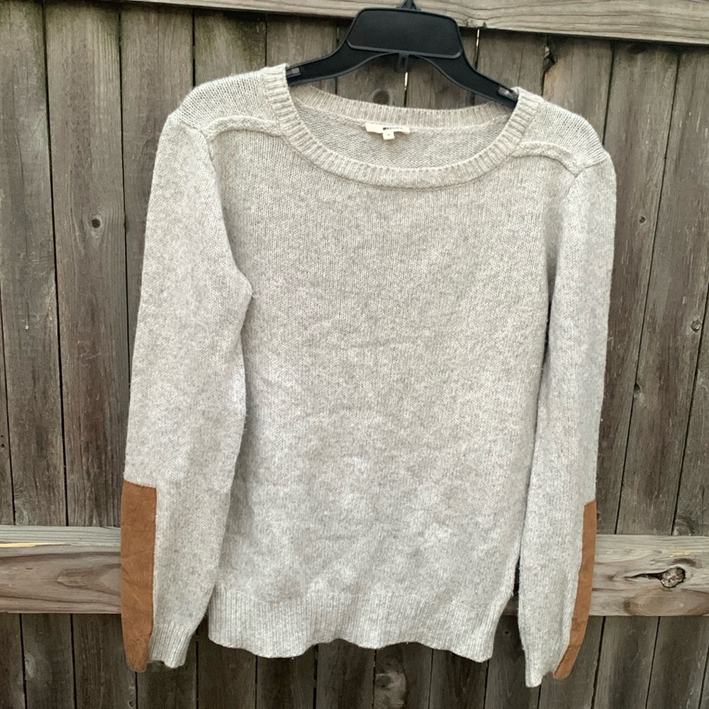 LA Made medium cotton sweater with leather accents!!